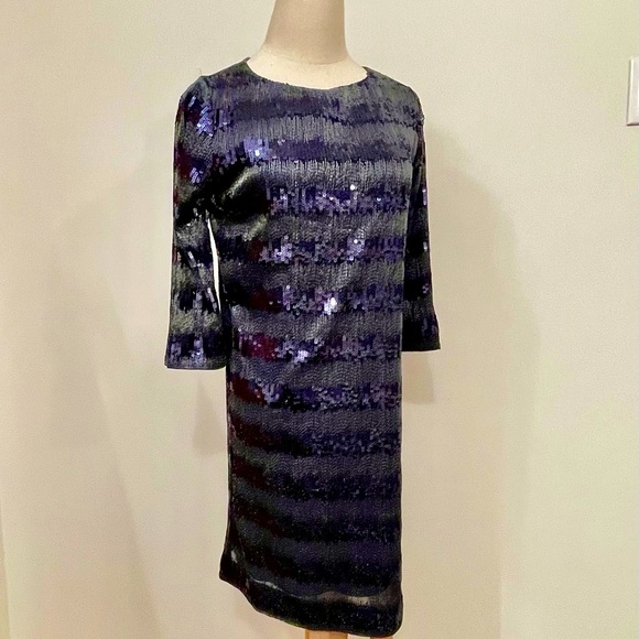 ✨Blue Sequin and Silver Thread Shimmering Dress✨ - Picture 3 of 12